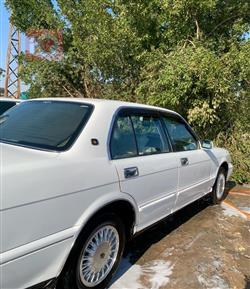 تۆیۆتا کراون